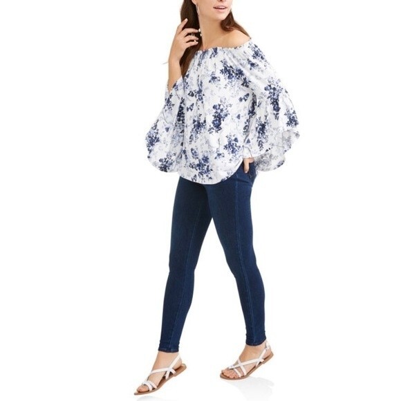 Off shoulder white and blue flutter sleeve floral top size small - Picture 3 of 6